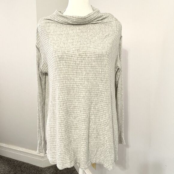 Free People We the Free Lovers Rib Thermal Top Size Small Oversized Split Back - Picture 2 of 9